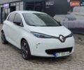 Белый Рено Зое, объемом двигателя 0 л и пробегом 85 тыс. км за 10900 $, фото 40 на Automoto.ua