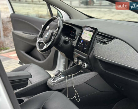 Білий Рено Зое, об'ємом двигуна 0 л та пробігом 64 тис. км за 12499 $, фото 15 на Automoto.ua