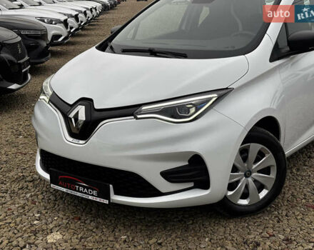 Белый Рено Зое, объемом двигателя 0 л и пробегом 68 тыс. км за 11499 $, фото 4 на Automoto.ua