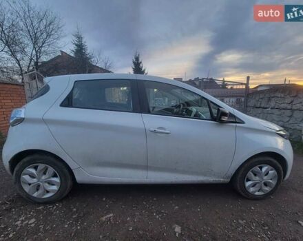 Білий Рено Зое, об'ємом двигуна 0 л та пробігом 162 тис. км за 6700 $, фото 2 на Automoto.ua