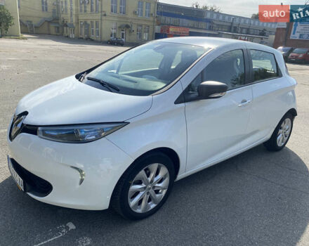Білий Рено Зое, об'ємом двигуна 0 л та пробігом 45 тис. км за 14500 $, фото 6 на Automoto.ua