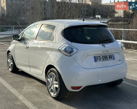 Белый Рено Зое, объемом двигателя 0 л и пробегом 27 тыс. км за 11500 $, фото 3 на Automoto.ua