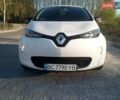 Белый Рено Зое, объемом двигателя 0 л и пробегом 137 тыс. км за 10000 $, фото 5 на Automoto.ua