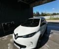 Белый Рено Зое, объемом двигателя 0 л и пробегом 52 тыс. км за 14000 $, фото 11 на Automoto.ua