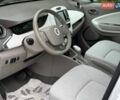 Белый Рено Зое, объемом двигателя 0 л и пробегом 60 тыс. км за 10300 $, фото 13 на Automoto.ua