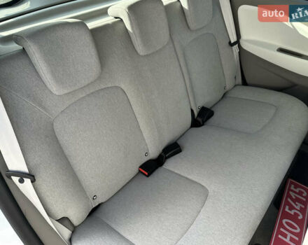 Белый Рено Зое, объемом двигателя 0 л и пробегом 27 тыс. км за 11500 $, фото 30 на Automoto.ua