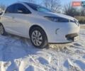 Белый Рено Зое, объемом двигателя 0 л и пробегом 72 тыс. км за 10500 $, фото 1 на Automoto.ua