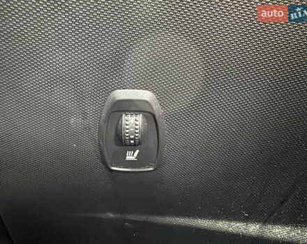 Белый Рено Зое, объемом двигателя 0 л и пробегом 150 тыс. км за 7550 $, фото 10 на Automoto.ua