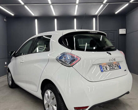 Белый Рено Зое, объемом двигателя 0 л и пробегом 47 тыс. км за 9200 $, фото 3 на Automoto.ua
