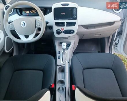 Рено Зое 2019 в Луцке на Automoto.ua Белый Рено Зое, объемом двигателя 0 л и пробегом 65 тыс. км за 10200 $, фото 55 на Automoto.ua