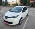 Белый Рено Зое, объемом двигателя 0 л и пробегом 42 тыс. км за 9900 $, фото 1 на Automoto.ua