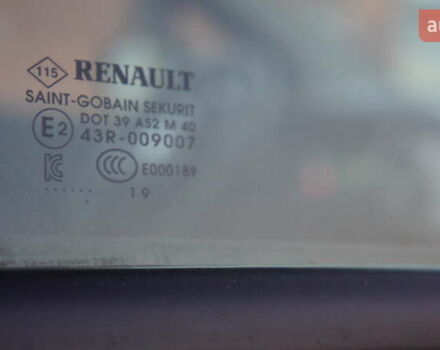 Белый Рено Зое, объемом двигателя 0 л и пробегом 159 тыс. км за 8950 $, фото 18 на Automoto.ua