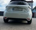 Белый Рено Зое, объемом двигателя 0 л и пробегом 140 тыс. км за 13900 $, фото 22 на Automoto.ua