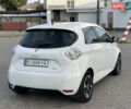 Белый Рено Зое, объемом двигателя 0 л и пробегом 84 тыс. км за 10300 $, фото 17 на Automoto.ua