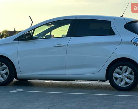 Білий Рено Зое, об'ємом двигуна 0 л та пробігом 17 тис. км за 10250 $, фото 15 на Automoto.ua