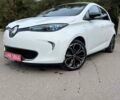 Белый Рено Зое, объемом двигателя 0 л и пробегом 70 тыс. км за 11000 $, фото 1 на Automoto.ua