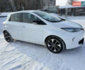 Белый Рено Зое, объемом двигателя 0 л и пробегом 97 тыс. км за 8850 $, фото 10 на Automoto.ua