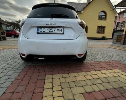 Білий Рено Зое, об'ємом двигуна 0 л та пробігом 70 тис. км за 12000 $, фото 6 на Automoto.ua