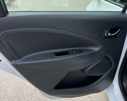 Рено Зое 2019 в Луцке на Automoto.ua Белый Рено Зое, объемом двигателя 0 л и пробегом 70 тыс. км за 11400 $, фото 15 на Automoto.ua