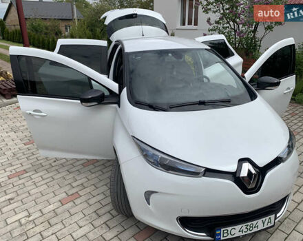 Белый Рено Зое, объемом двигателя 0 л и пробегом 173 тыс. км за 9500 $, фото 13 на Automoto.ua