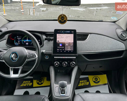 Белый Рено Зое, объемом двигателя 0 л и пробегом 120 тыс. км за 12999 $, фото 13 на Automoto.ua