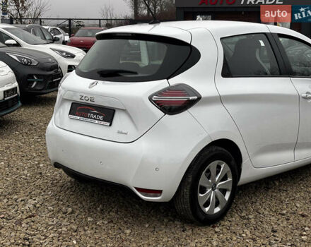 Белый Рено Зое, объемом двигателя 0 л и пробегом 68 тыс. км за 11499 $, фото 11 на Automoto.ua