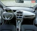 Белый Рено Зое, объемом двигателя 0 л и пробегом 19 тыс. км за 9950 $, фото 44 на Automoto.ua