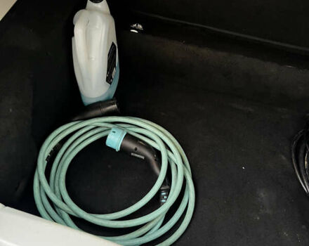 Білий Рено Зое, об'ємом двигуна 0 л та пробігом 109 тис. км за 8900 $, фото 30 на Automoto.ua