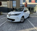 Белый Рено Зое, объемом двигателя 0 л и пробегом 67 тыс. км за 9500 $, фото 2 на Automoto.ua
