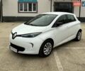 Белый Рено Зое, объемом двигателя 0 л и пробегом 140 тыс. км за 8550 $, фото 1 на Automoto.ua