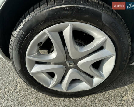 Белый Рено Зое, объемом двигателя 0 л и пробегом 27 тыс. км за 11500 $, фото 31 на Automoto.ua