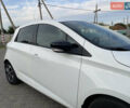 Белый Рено Зое, объемом двигателя 0 л и пробегом 84 тыс. км за 10300 $, фото 39 на Automoto.ua