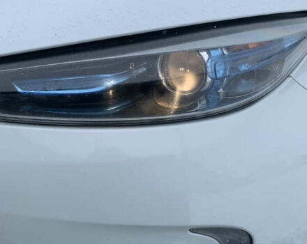 Білий Рено Зое, об'ємом двигуна 0 л та пробігом 159 тис. км за 8999 $, фото 25 на Automoto.ua