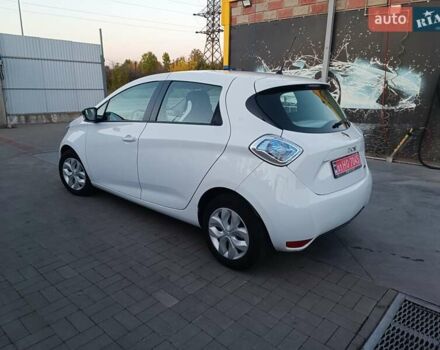 Рено Зое 2019 в Луцке на Automoto.ua Белый Рено Зое, объемом двигателя 0 л и пробегом 65 тыс. км за 10200 $, фото 22 на Automoto.ua