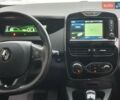 Белый Рено Зое, объемом двигателя 0 л и пробегом 85 тыс. км за 10900 $, фото 12 на Automoto.ua
