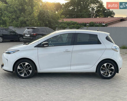 Белый Рено Зое, объемом двигателя 0 л и пробегом 84 тыс. км за 10300 $, фото 13 на Automoto.ua