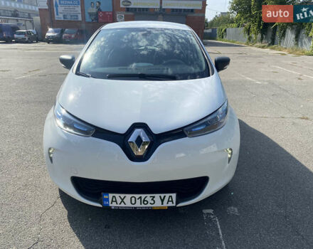 Белый Рено Зое, объемом двигателя 0 л и пробегом 48 тыс. км за 14500 $, фото 5 на Automoto.ua