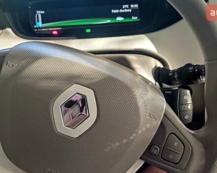 Білий Рено Зое, об'ємом двигуна 0 л та пробігом 80 тис. км за 8300 $, фото 6 на Automoto.ua