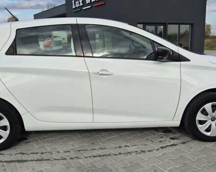 Белый Рено Зое, объемом двигателя 0 л и пробегом 25 тыс. км за 11600 $, фото 10 на Automoto.ua