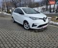 Белый Рено Зое, объемом двигателя 0 л и пробегом 42 тыс. км за 13333 $, фото 1 на Automoto.ua