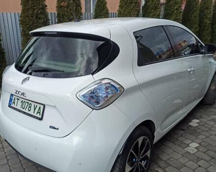 Белый Рено Зое, объемом двигателя 0 л и пробегом 48 тыс. км за 11850 $, фото 15 на Automoto.ua