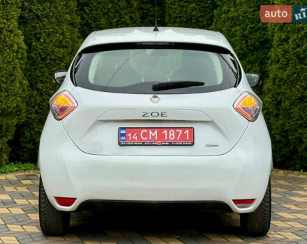 Белый Рено Зое, объемом двигателя 0 л и пробегом 38 тыс. км за 10200 $, фото 7 на Automoto.ua