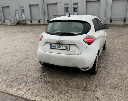 Белый Рено Зое, объемом двигателя 0 л и пробегом 208 тыс. км за 11700 $, фото 1 на Automoto.ua