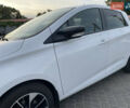 Белый Рено Зое, объемом двигателя 0 л и пробегом 84 тыс. км за 10200 $, фото 22 на Automoto.ua