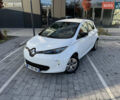 Белый Рено Зое, объемом двигателя 0 л и пробегом 67 тыс. км за 9500 $, фото 4 на Automoto.ua