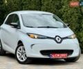 Белый Рено Зое, объемом двигателя 0 л и пробегом 60 тыс. км за 10300 $, фото 2 на Automoto.ua