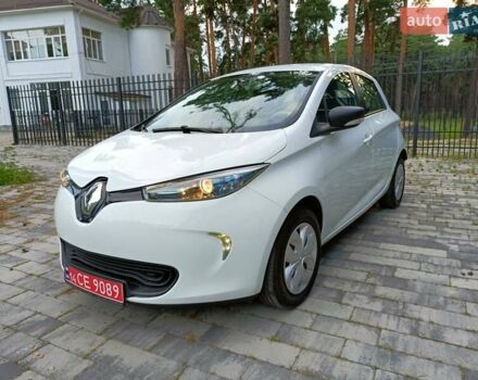 Белый Рено Зое, объемом двигателя 0 л и пробегом 19 тыс. км за 9950 $, фото 1 на Automoto.ua