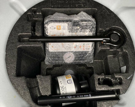 Белый Рено Зое, объемом двигателя 0 л и пробегом 159 тыс. км за 9200 $, фото 50 на Automoto.ua