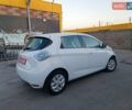 Белый Рено Зое, объемом двигателя 0 л и пробегом 65 тыс. км за 10250 $, фото 13 на Automoto.ua