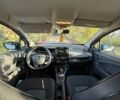 Білий Рено Зое, об'ємом двигуна 0 л та пробігом 119 тис. км за 10400 $, фото 5 на Automoto.ua